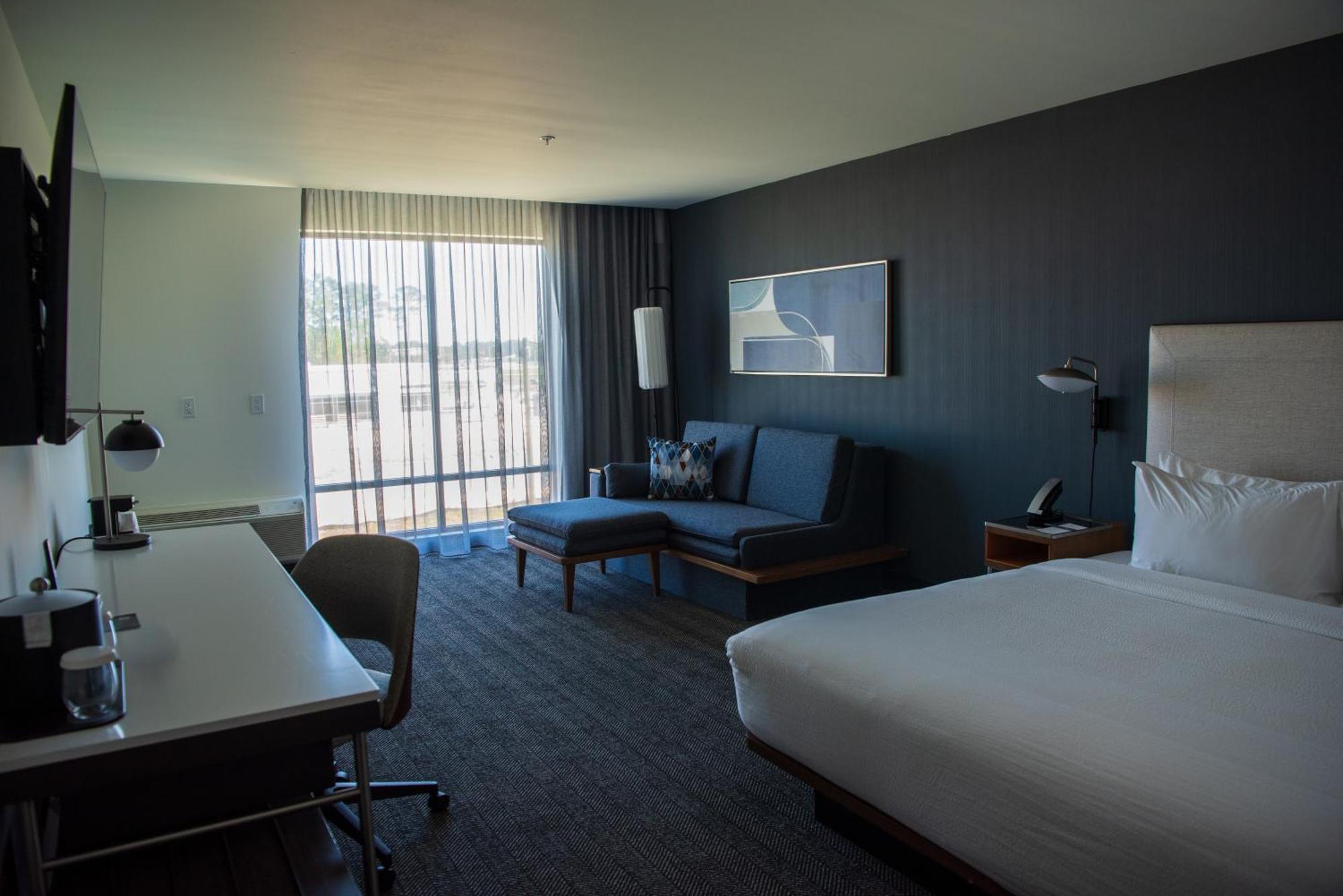 Courtyard By Marriott เลคซิตี้ ภายนอก รูปภาพ